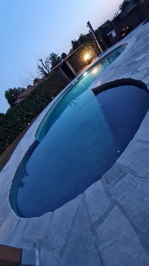 La Tana Dei Corgi Bed and Breakfast Moncrivello Εξωτερικό φωτογραφία