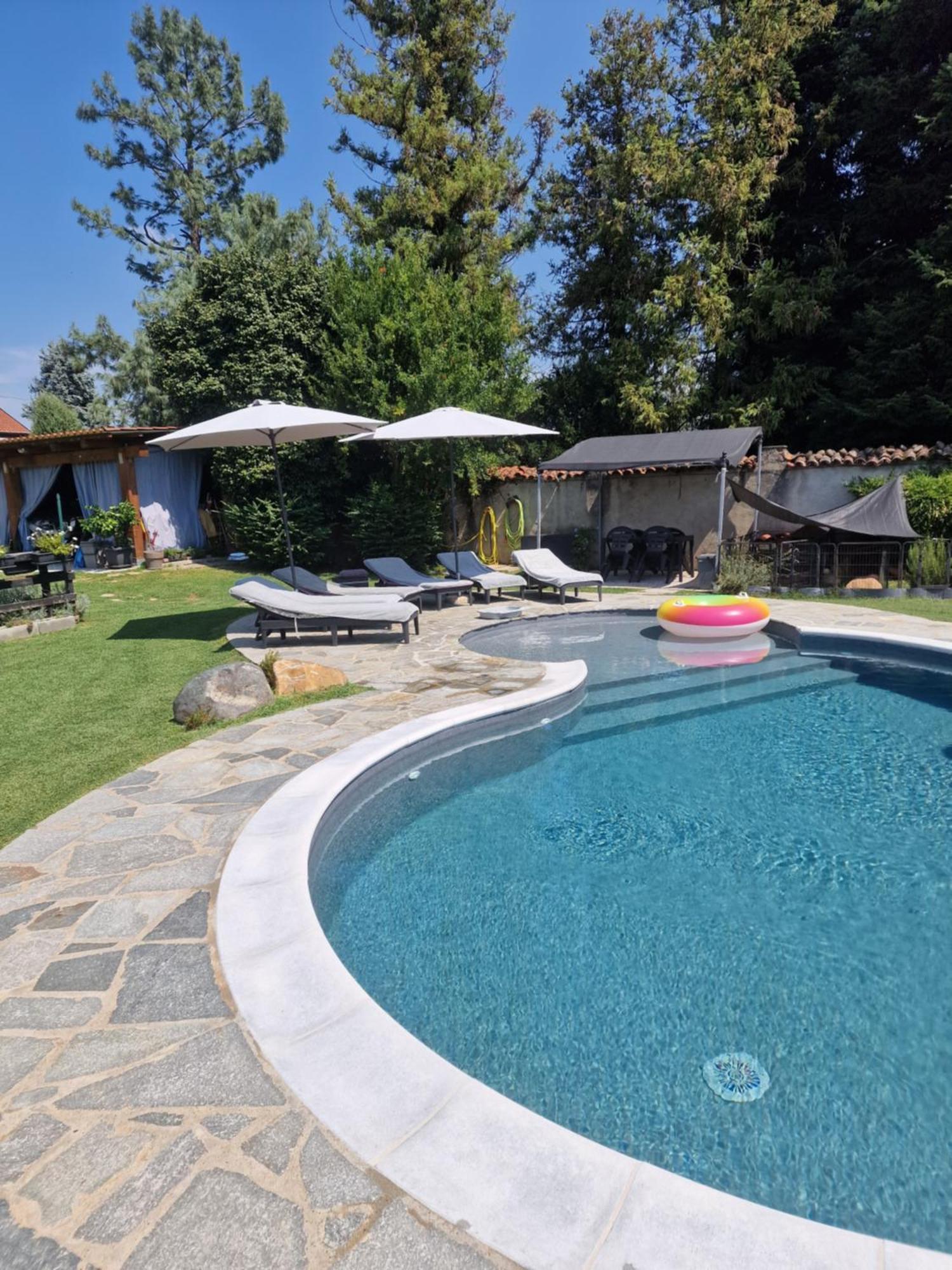La Tana Dei Corgi Bed and Breakfast Moncrivello Εξωτερικό φωτογραφία