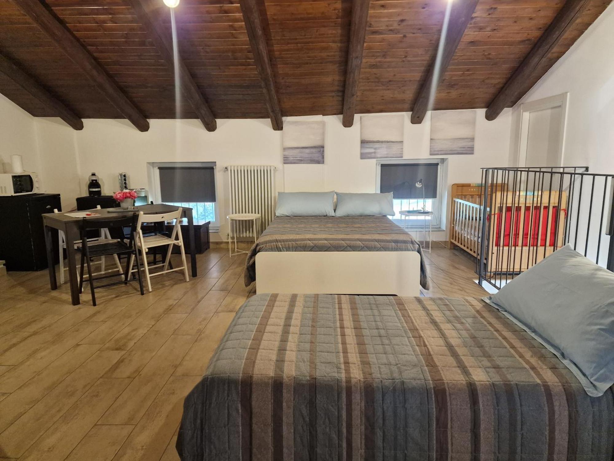 La Tana Dei Corgi Bed and Breakfast Moncrivello Εξωτερικό φωτογραφία