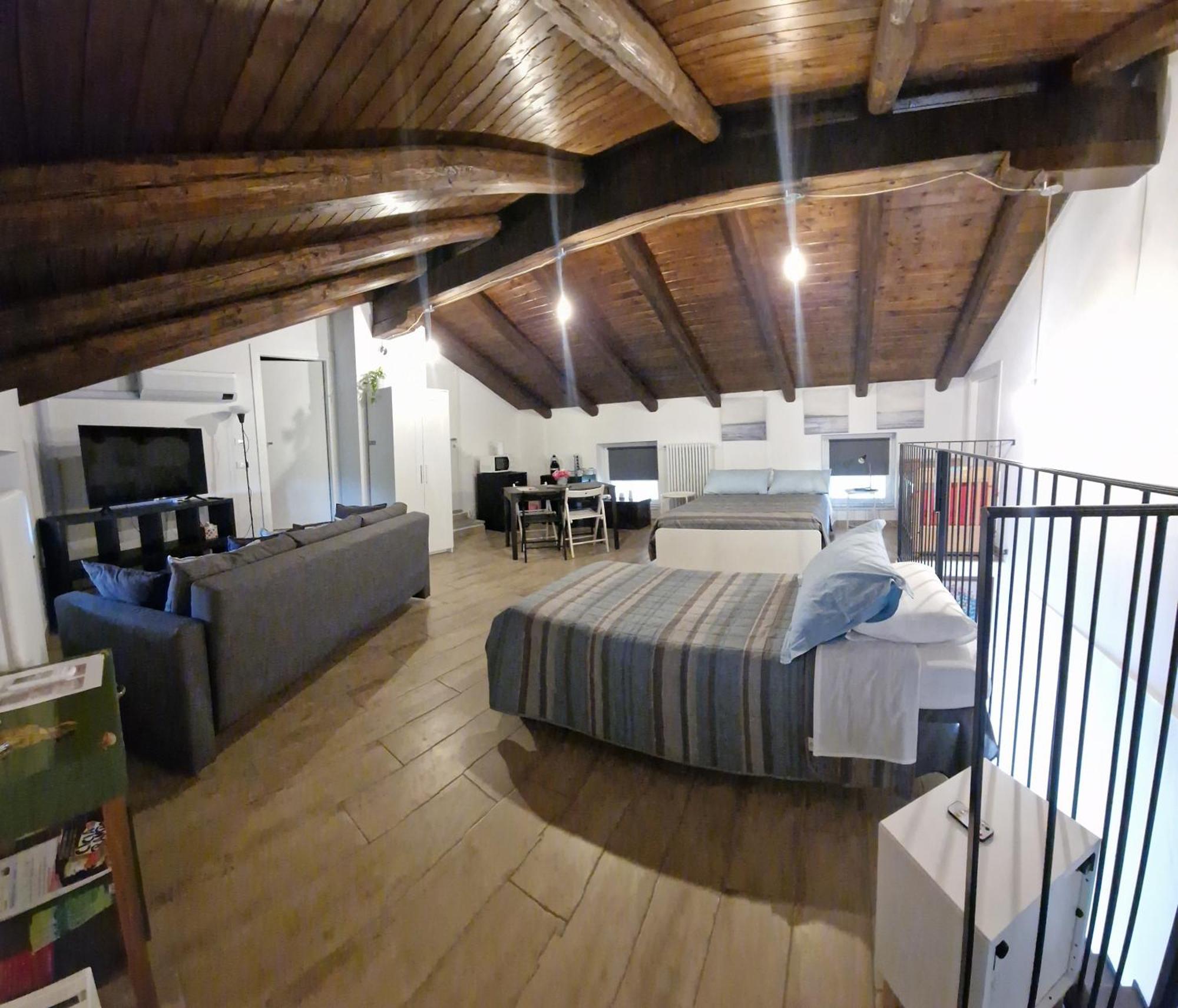 La Tana Dei Corgi Bed and Breakfast Moncrivello Εξωτερικό φωτογραφία