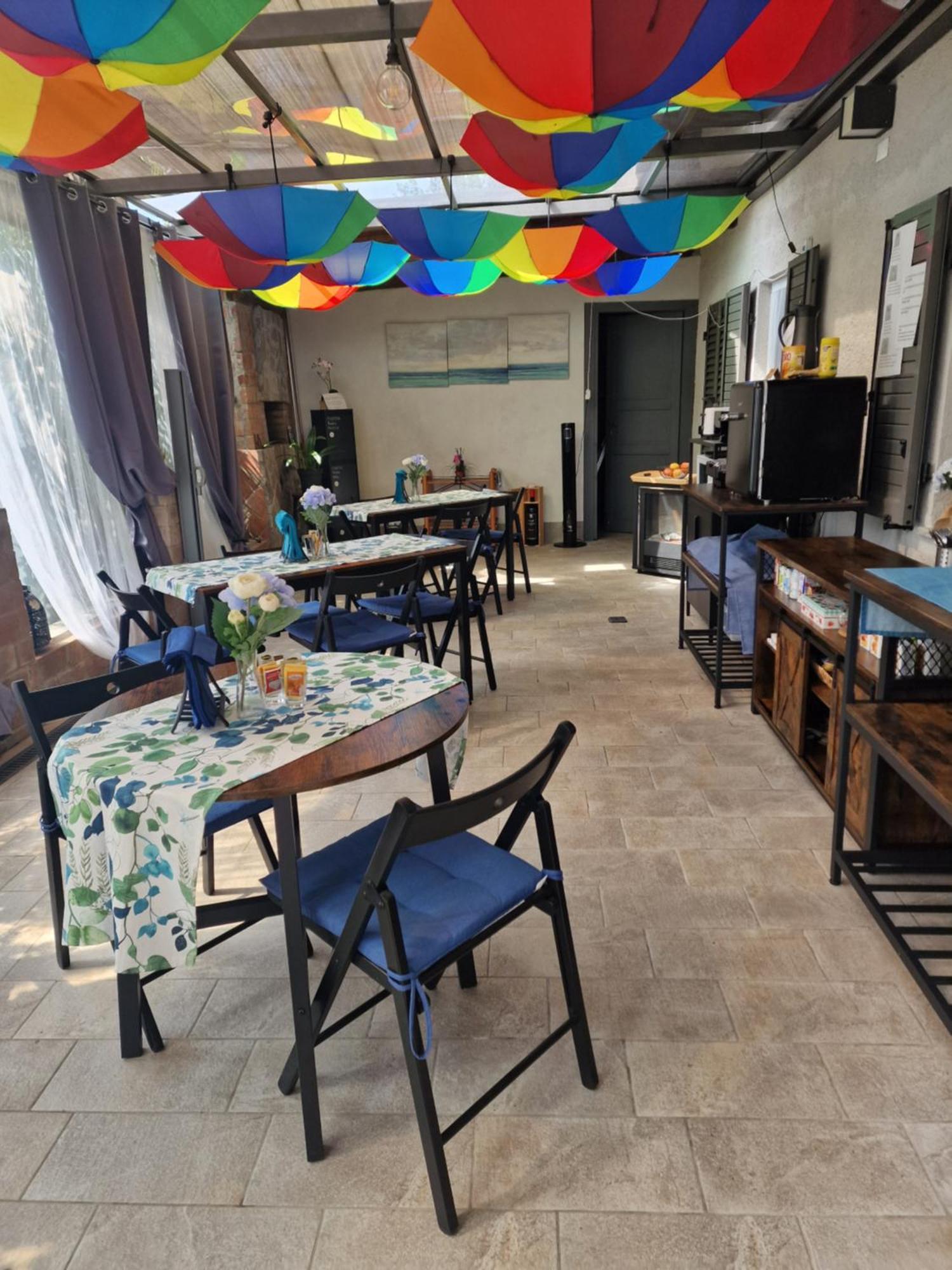 La Tana Dei Corgi Bed and Breakfast Moncrivello Εξωτερικό φωτογραφία